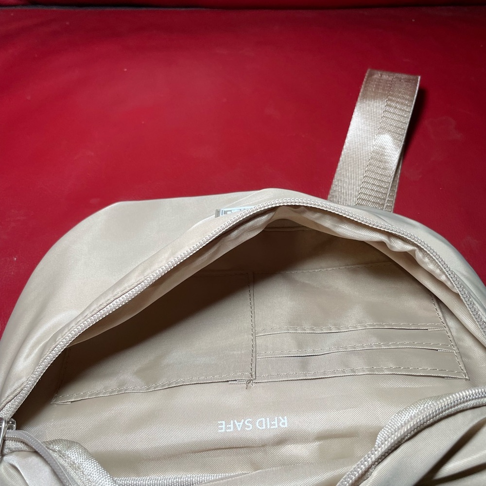 Foldie Cream Crossbody Bag - Picture 2 of 3
